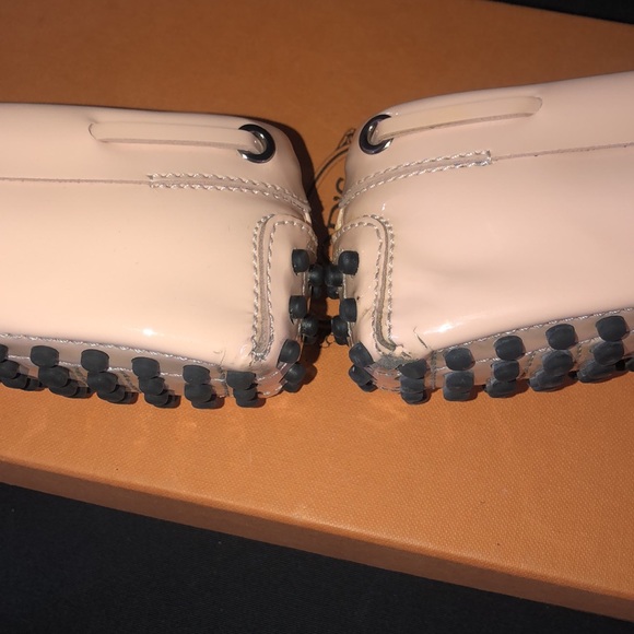 TODS Light Pink Patent Driving Moccasins SZ.7 - Picture 7 of 7